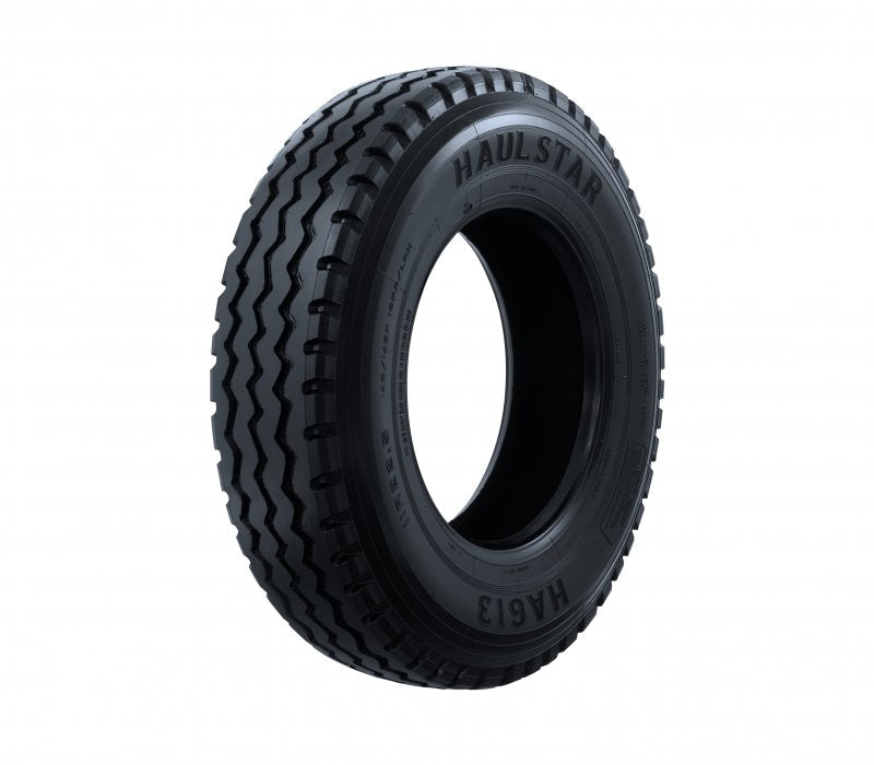 Heavy-Duty 11R22.5 Black Trailer Tyre - SP901